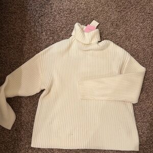 NWT- Elegant White Turtleneck Oversized Sweater